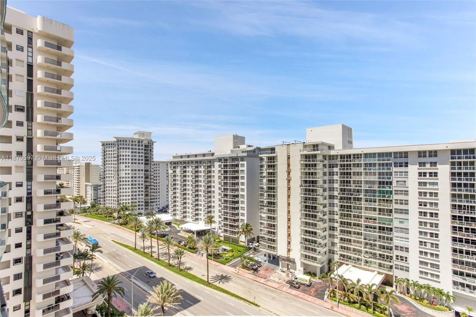5775 Collins Ave, #1105