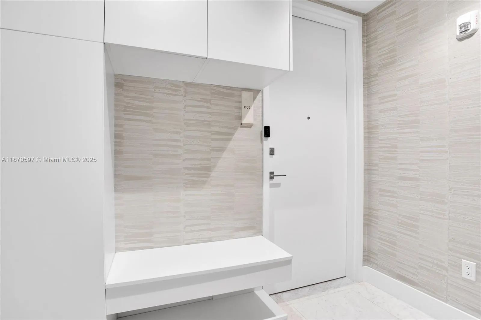 5775 Collins Ave, #1105