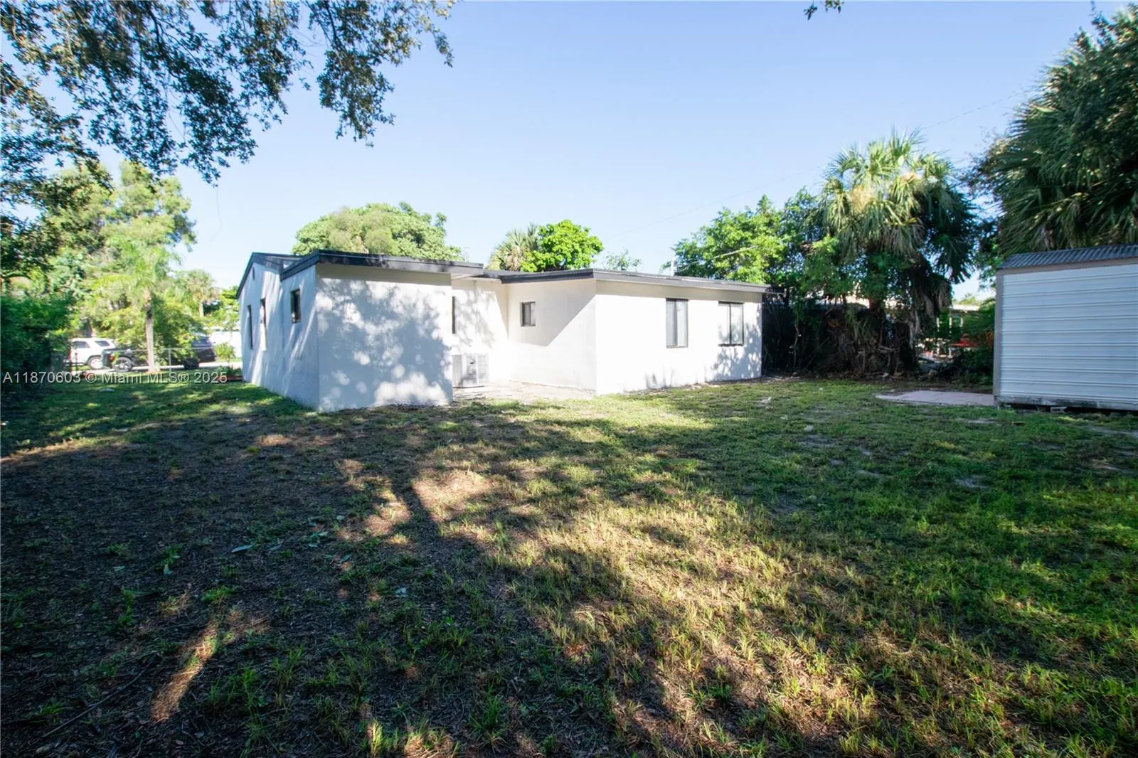 122 SW 22nd Ave