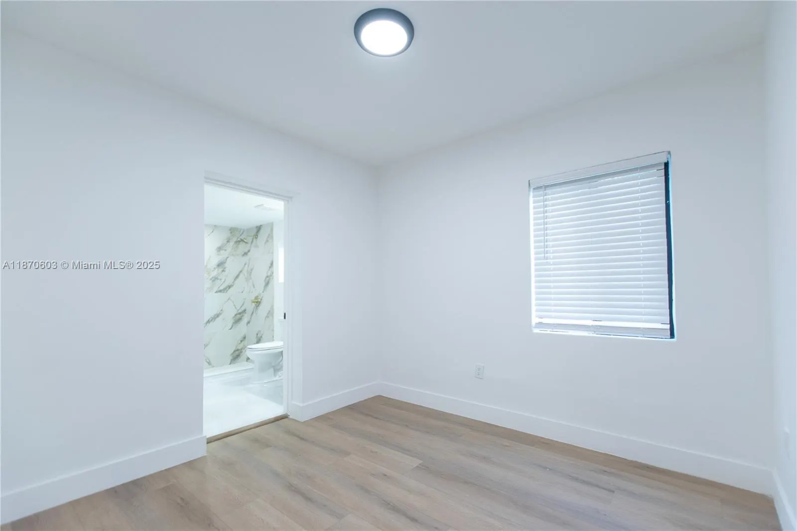 122 SW 22nd Ave