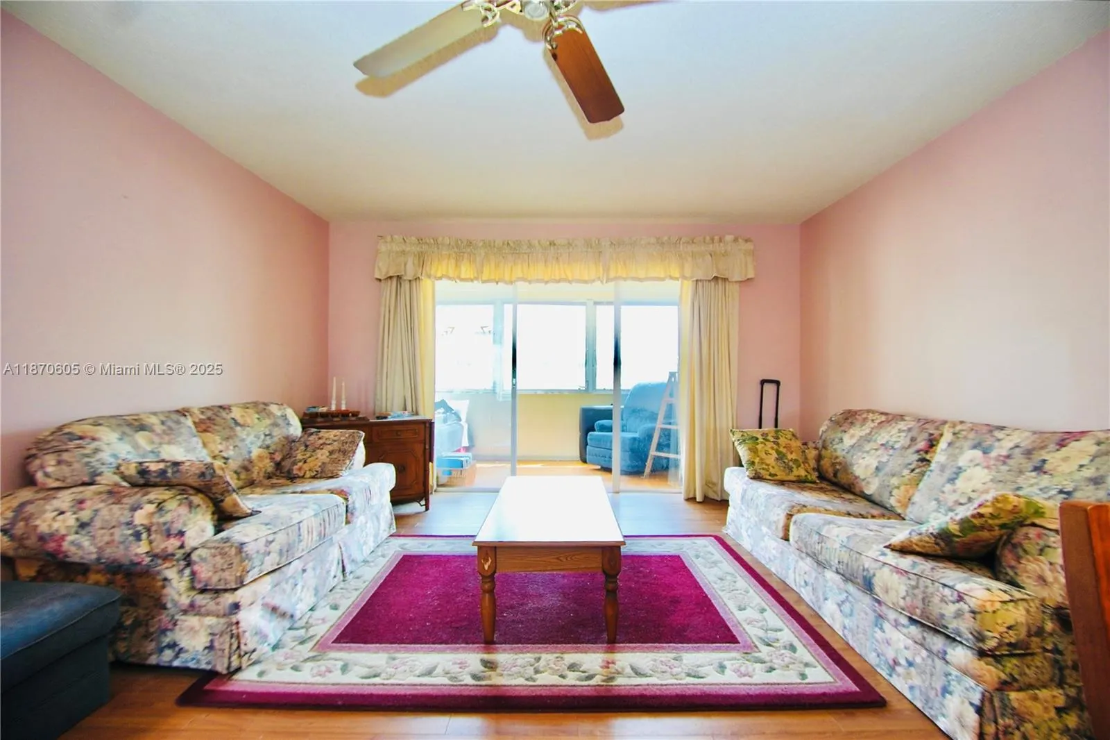 702 Lori Dr, #190