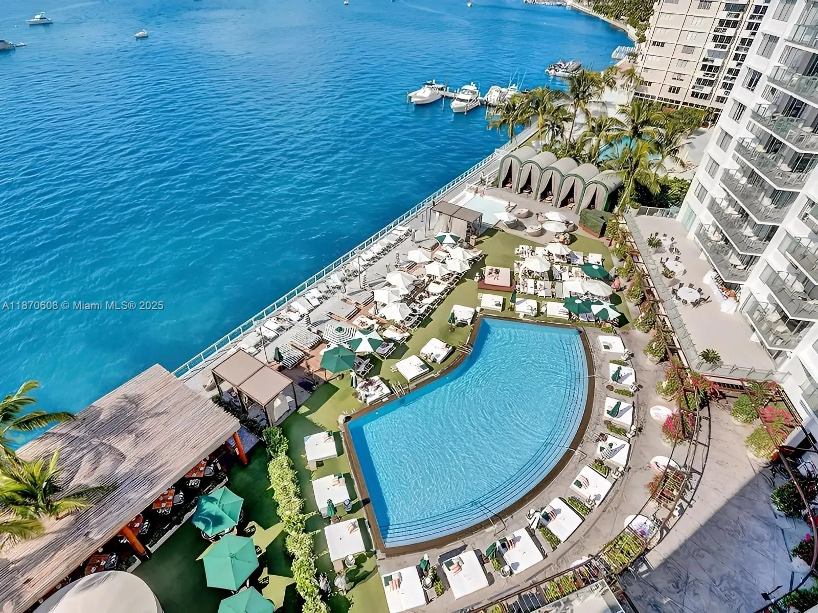 1100 West  Ave, #1024