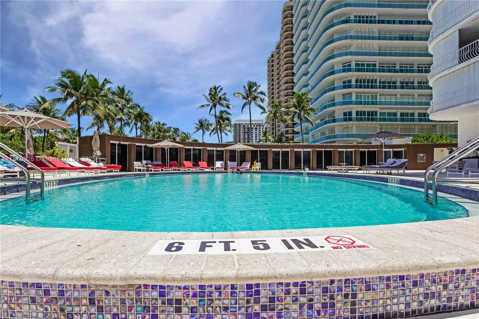 10155 Collins Ave, #1605