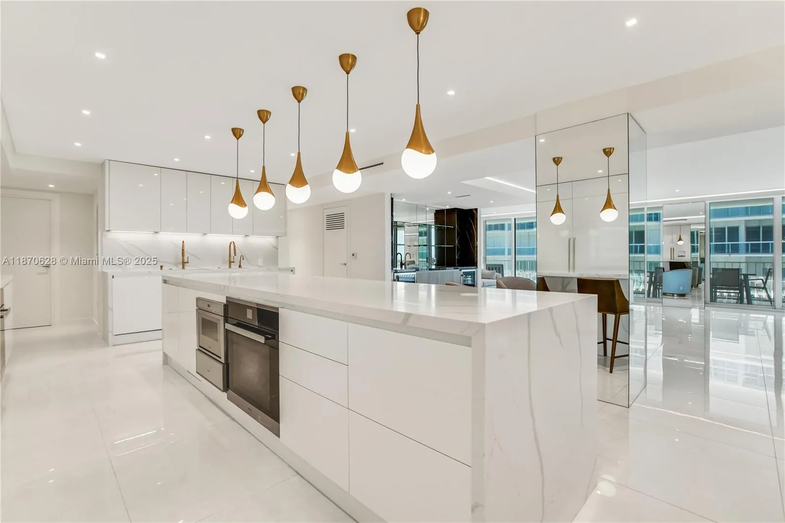 10155 Collins Ave, #1605
