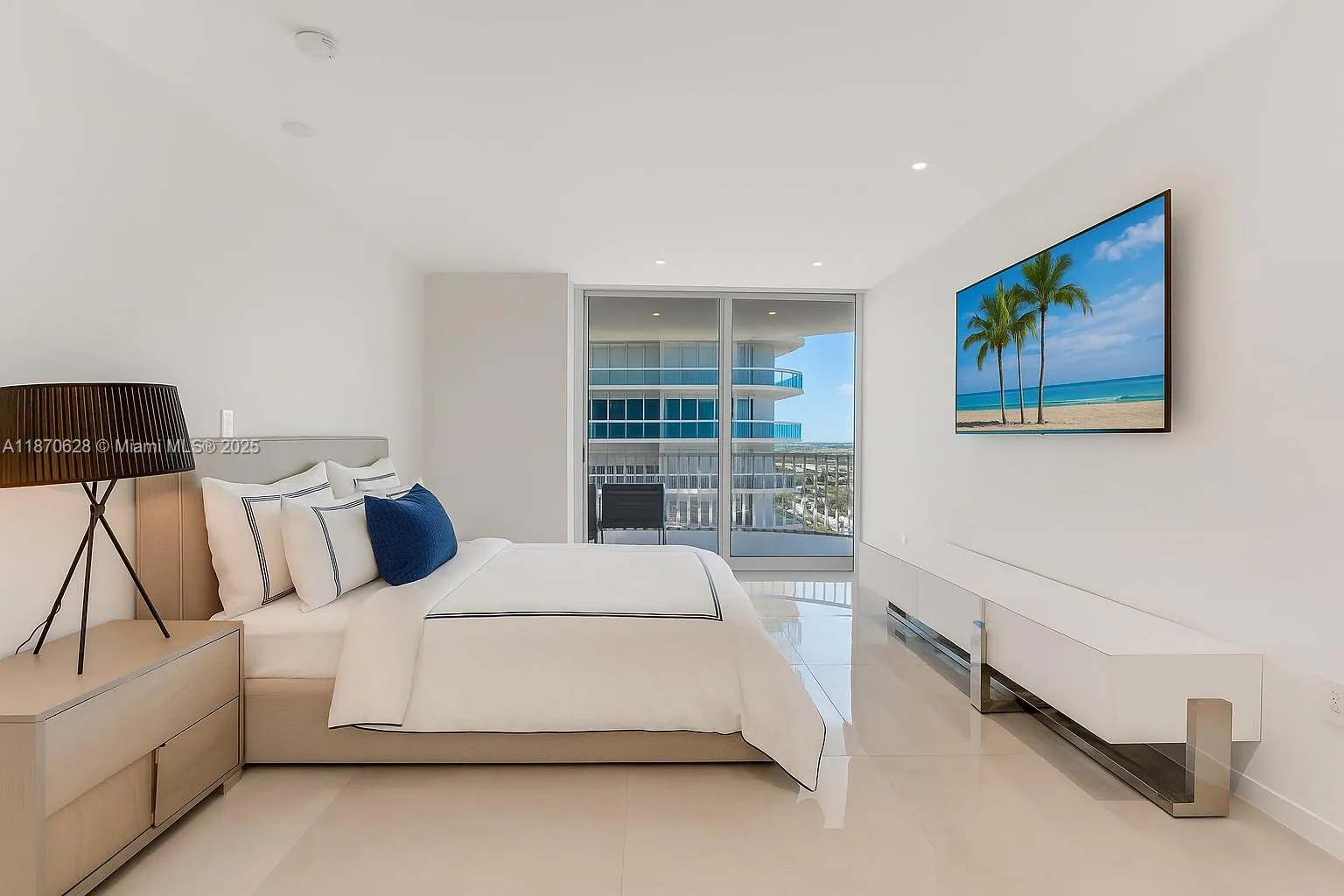 10155 Collins Ave, #1605