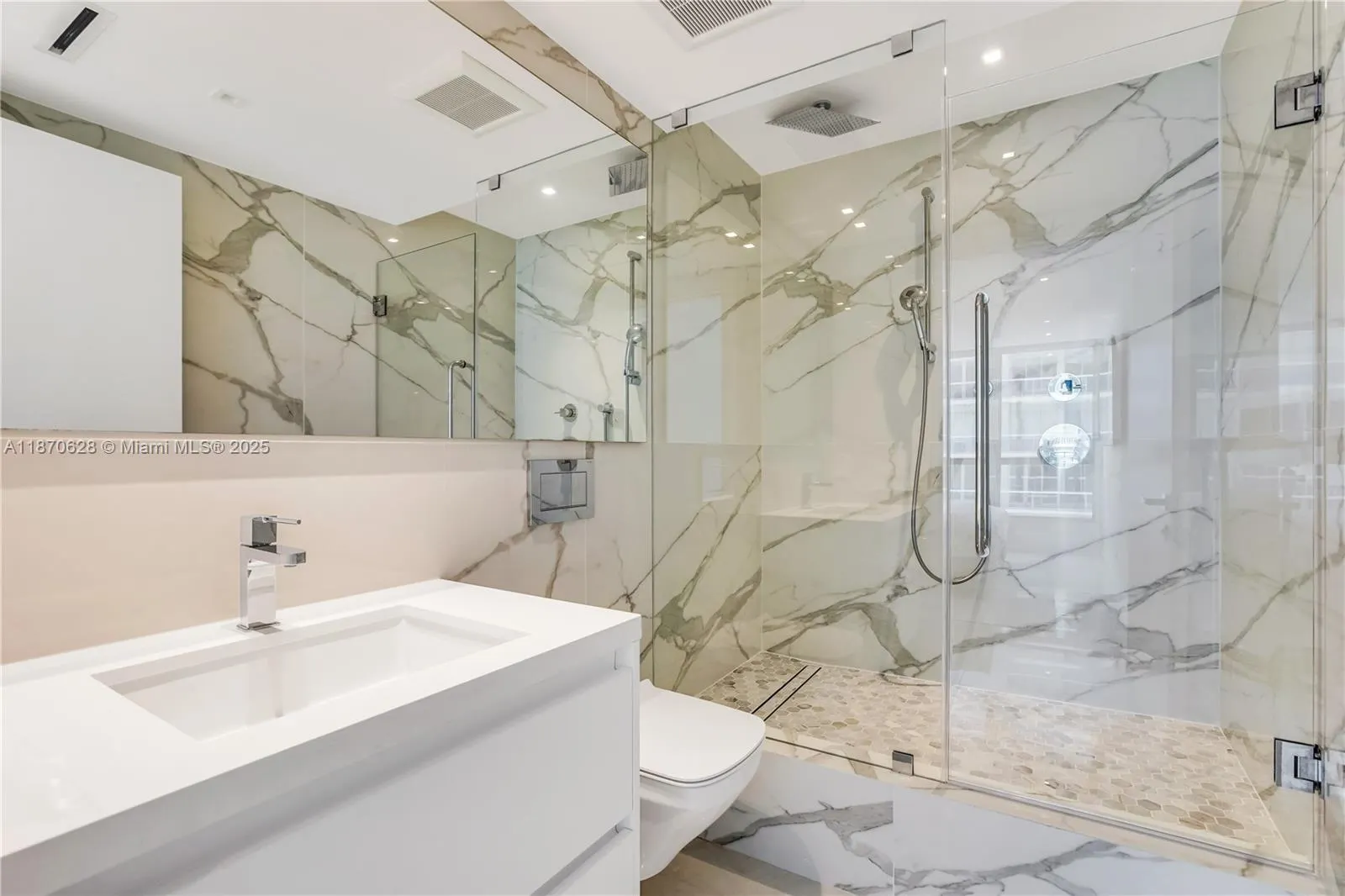 10155 Collins Ave, #1605