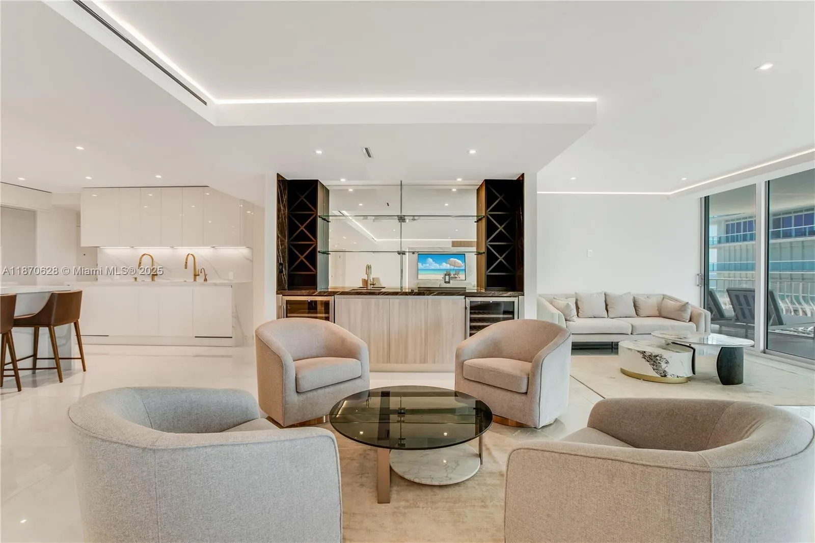 10155 Collins Ave, #1605