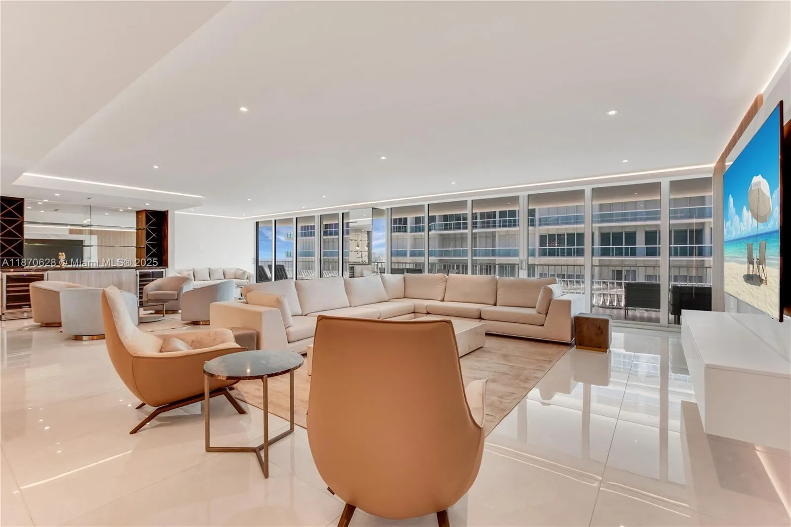 10155 Collins Ave, #1605