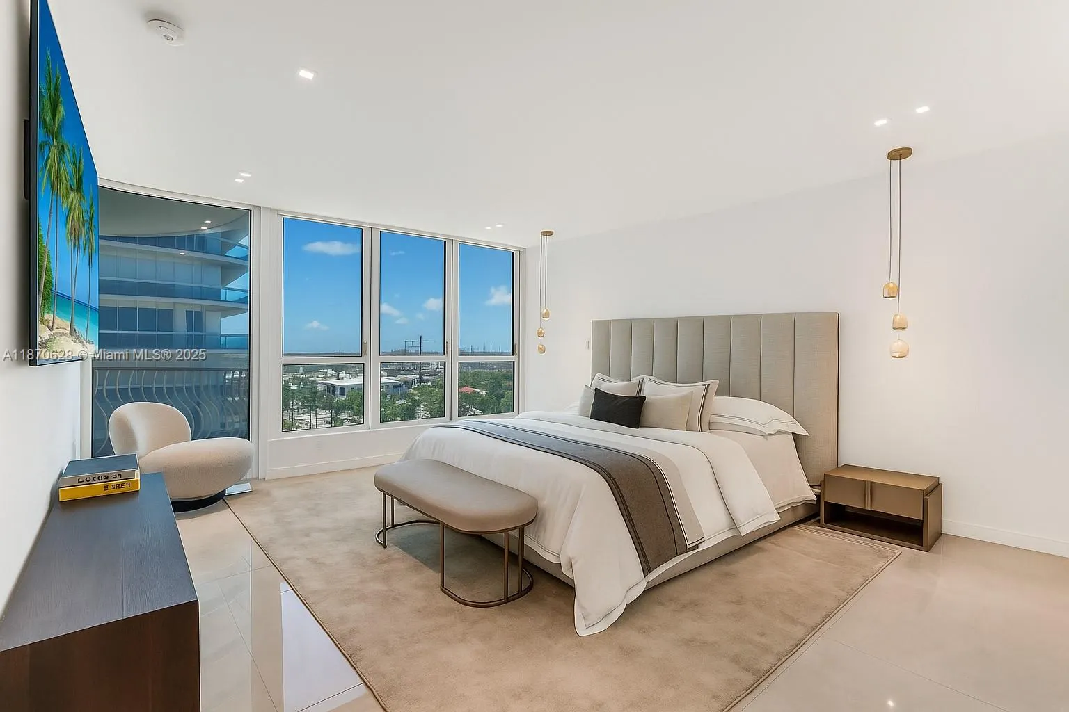 10155 Collins Ave, #1605