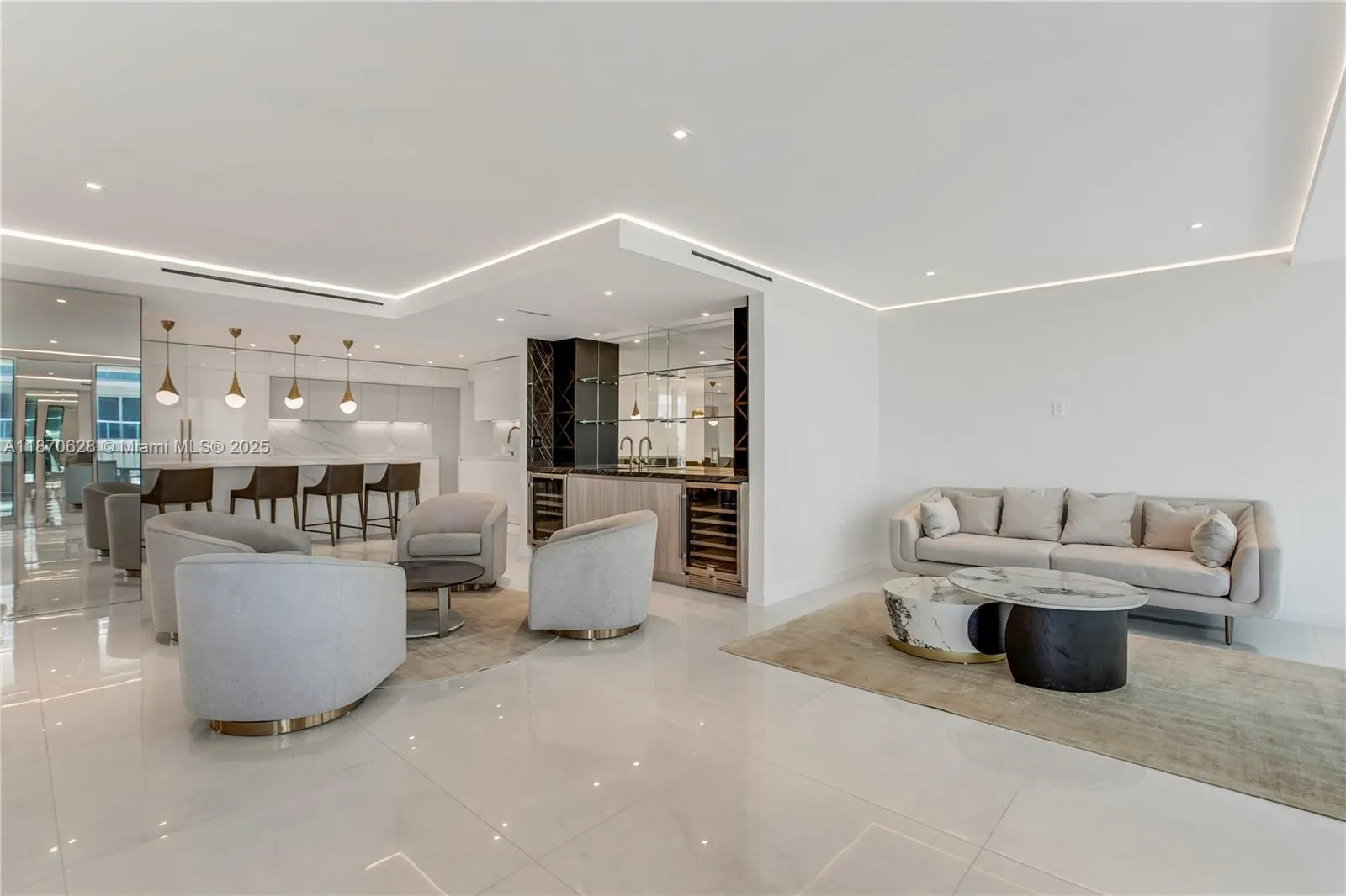 10155 Collins Ave, #1605
