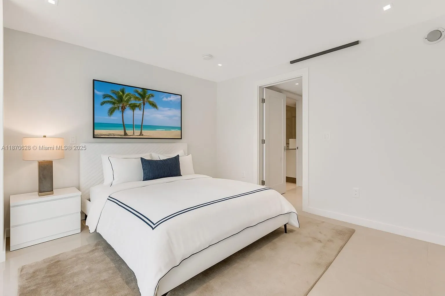 10155 Collins Ave, #1605