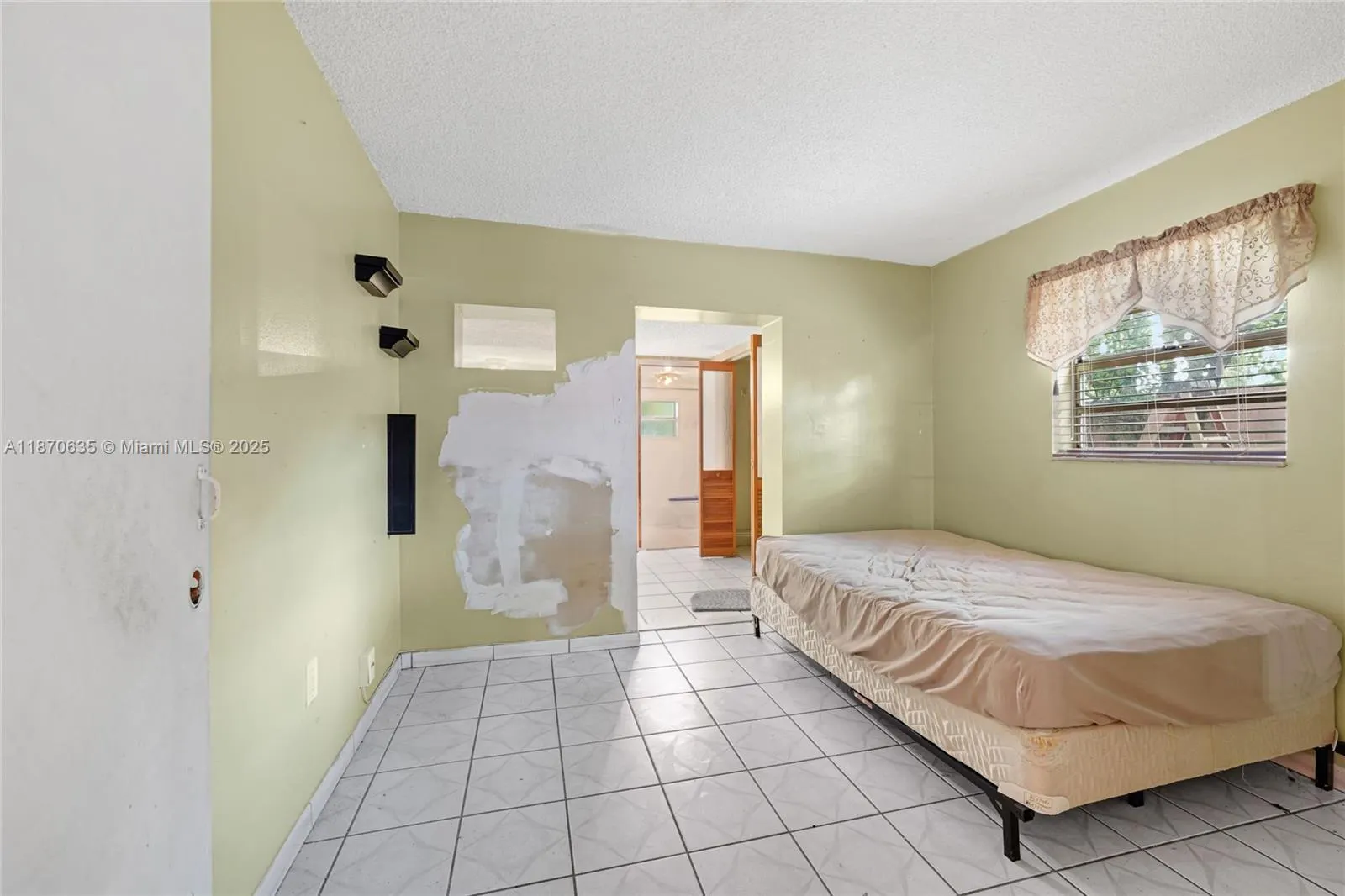 4215 NW 197th St