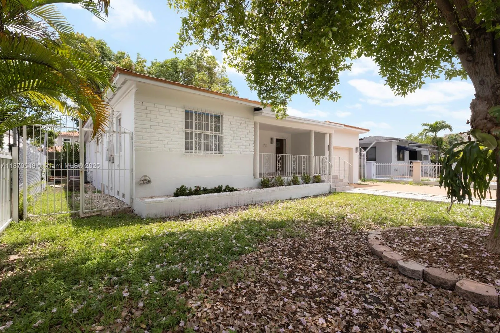 2350 SW 2nd St