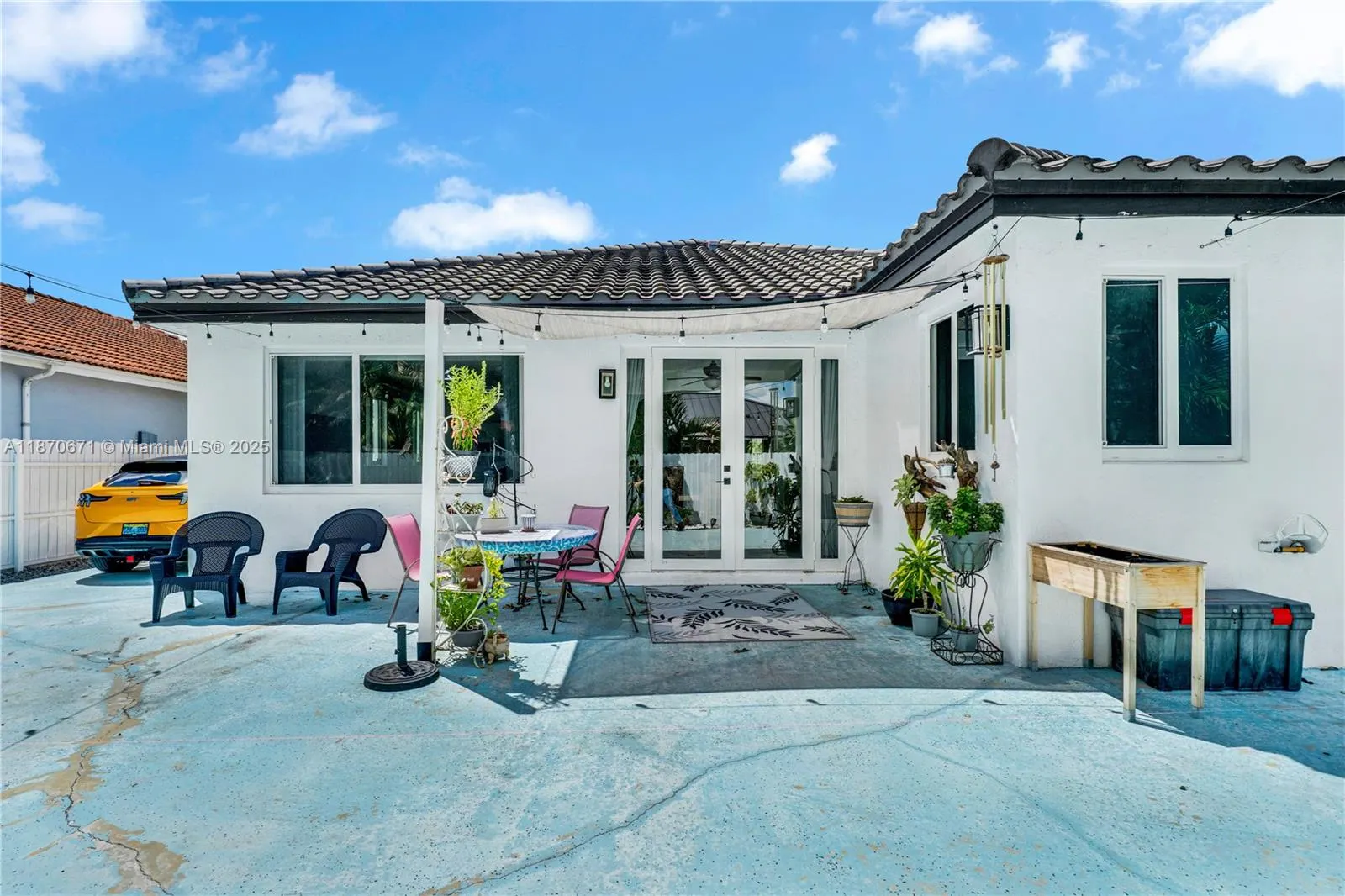 933 NW 136th Ave