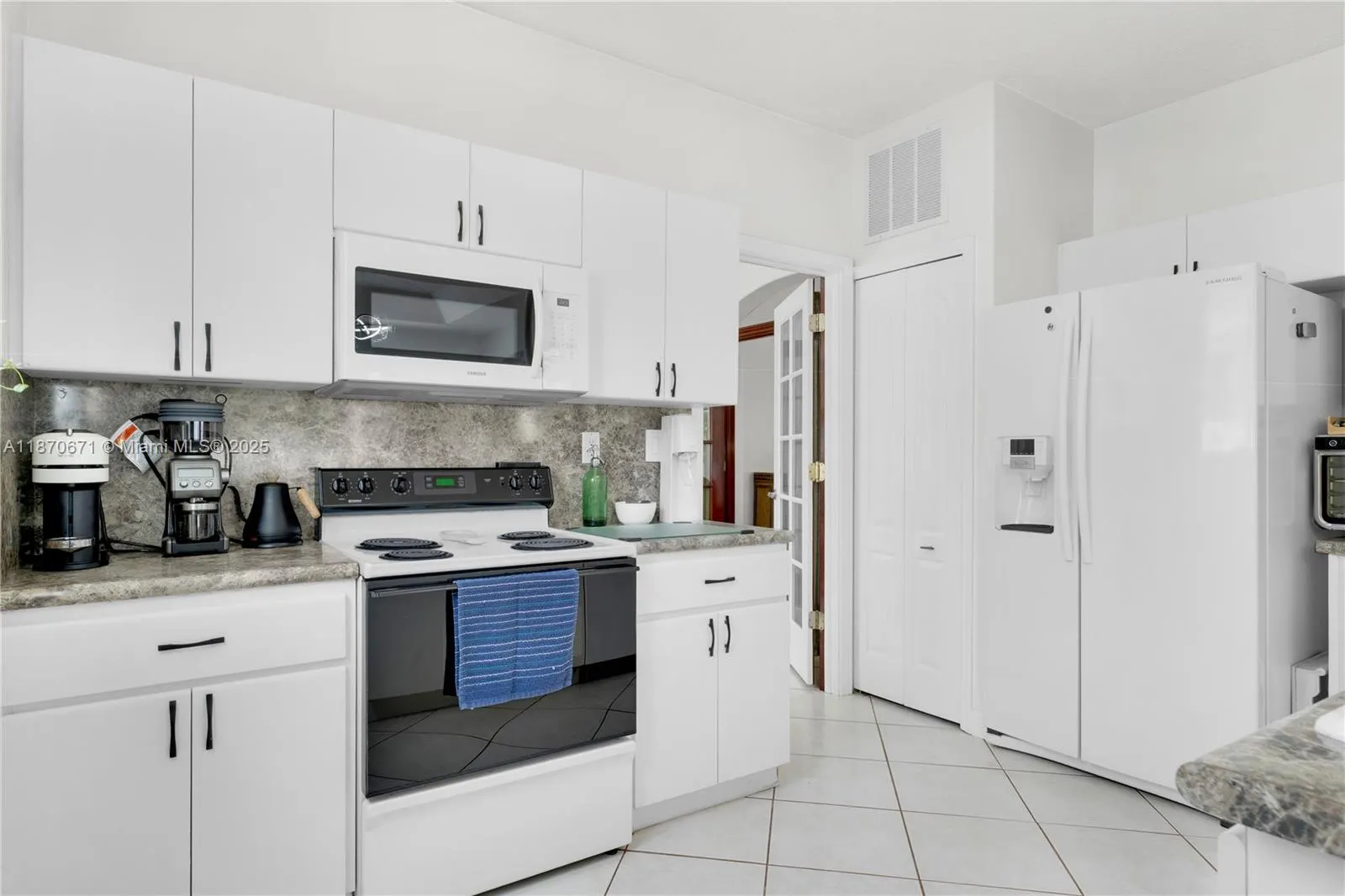 933 NW 136th Ave
