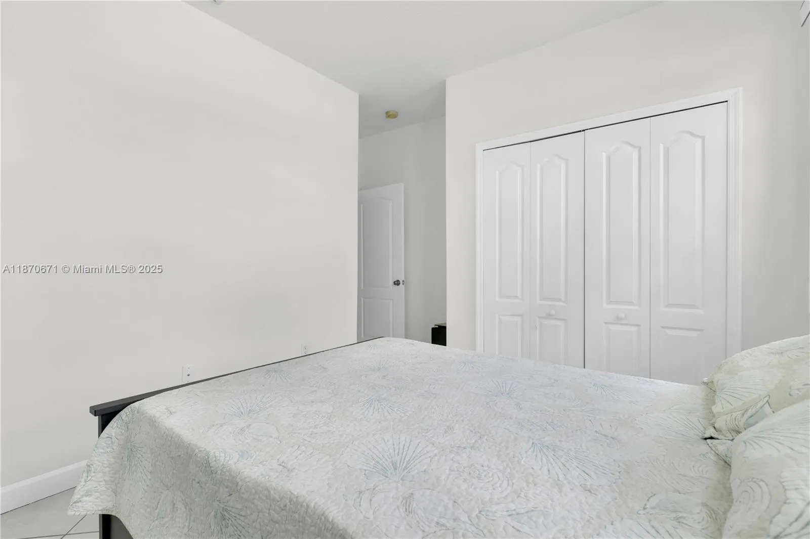 933 NW 136th Ave