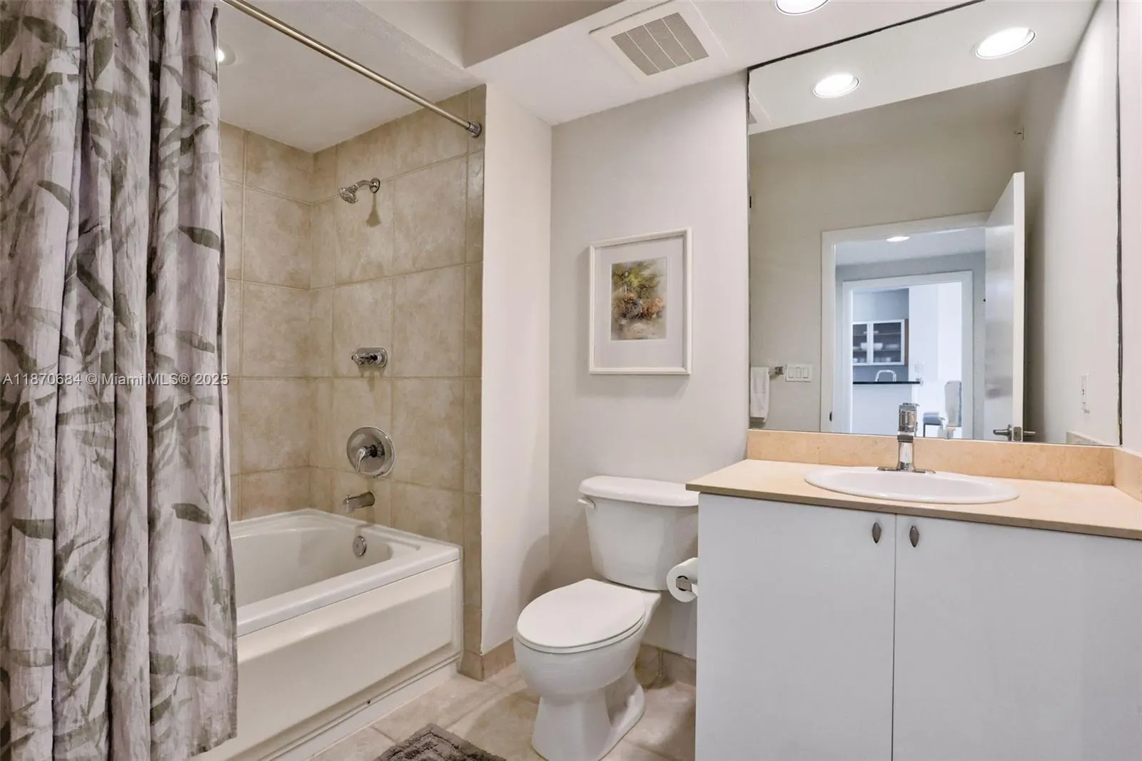 1551 N Flagler Dr, #810