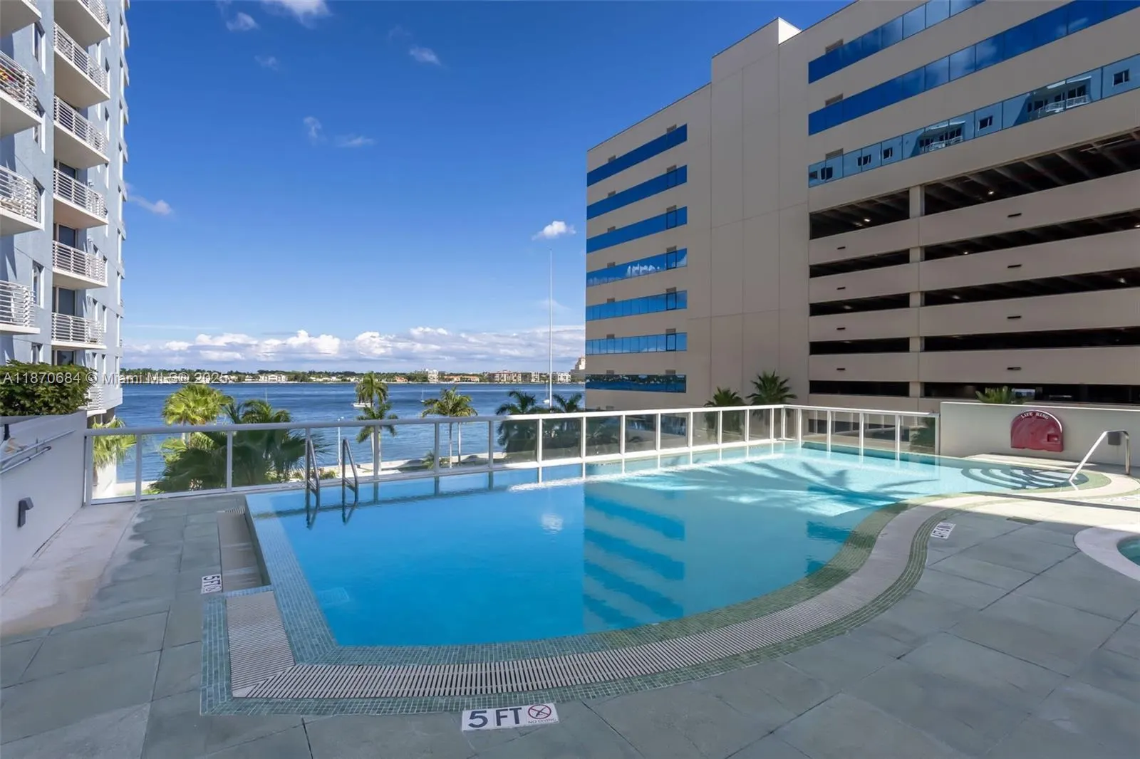 1551 N Flagler Dr, #810