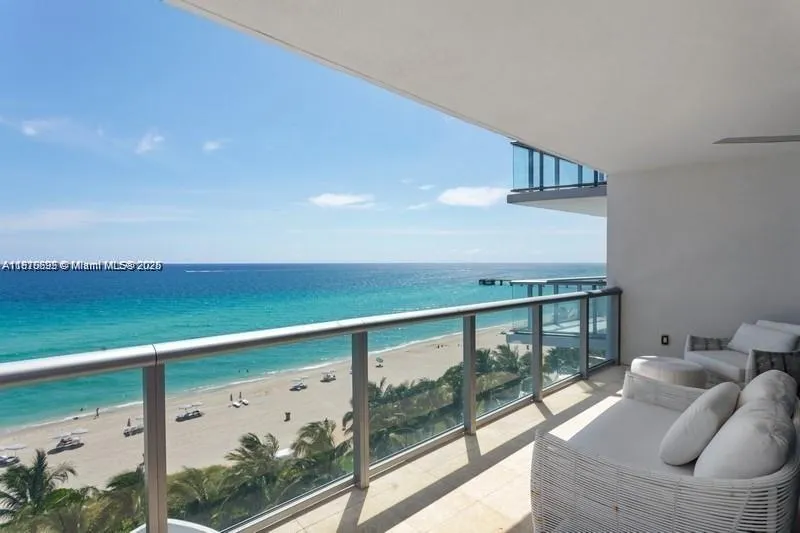 17001 Collins Ave, #908