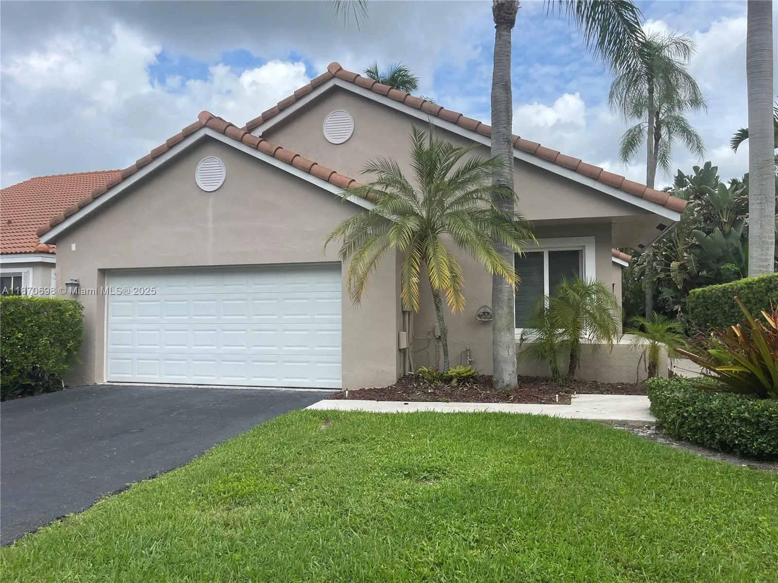 10101 NW 5th St