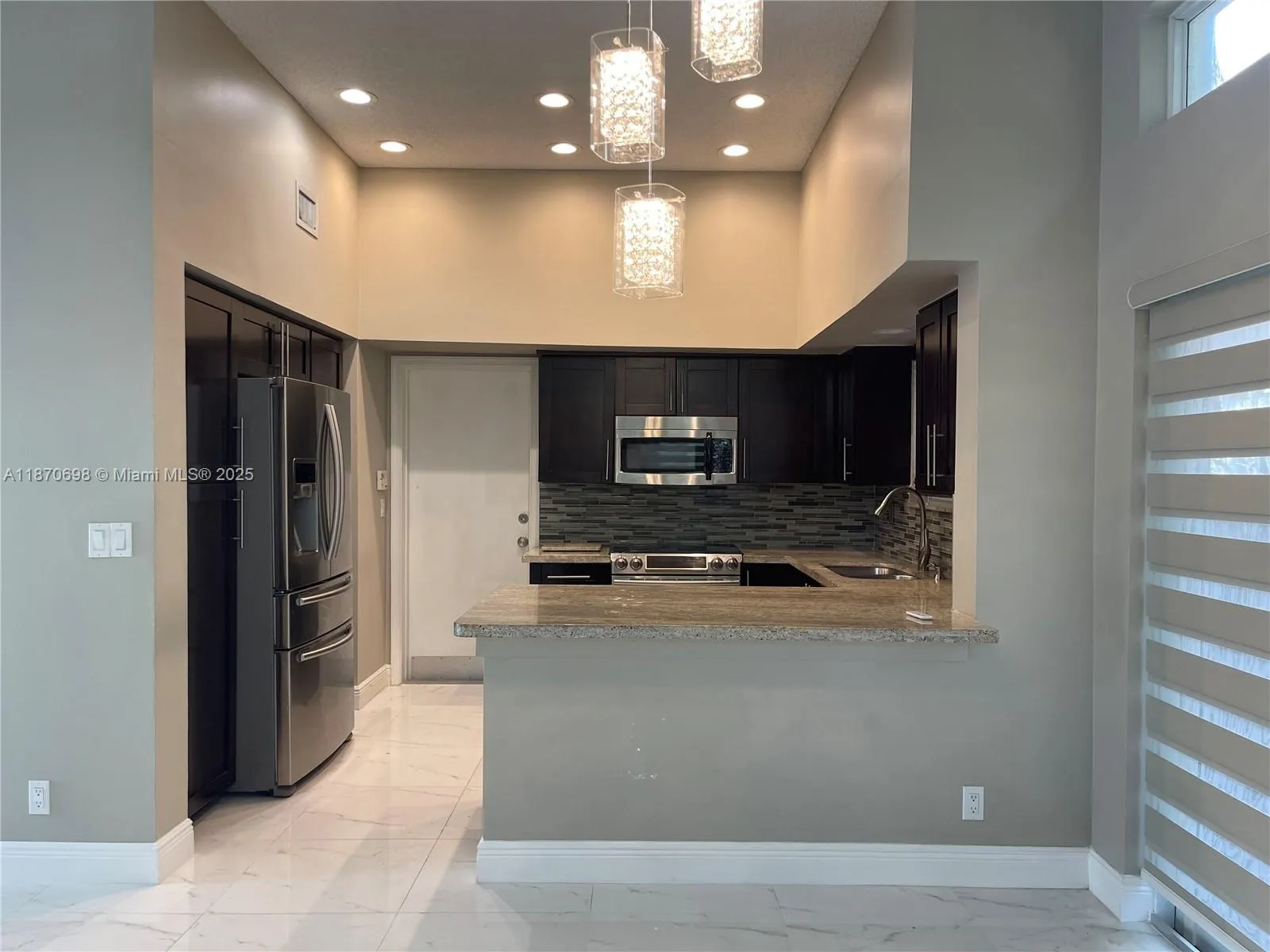 10101 NW 5th St