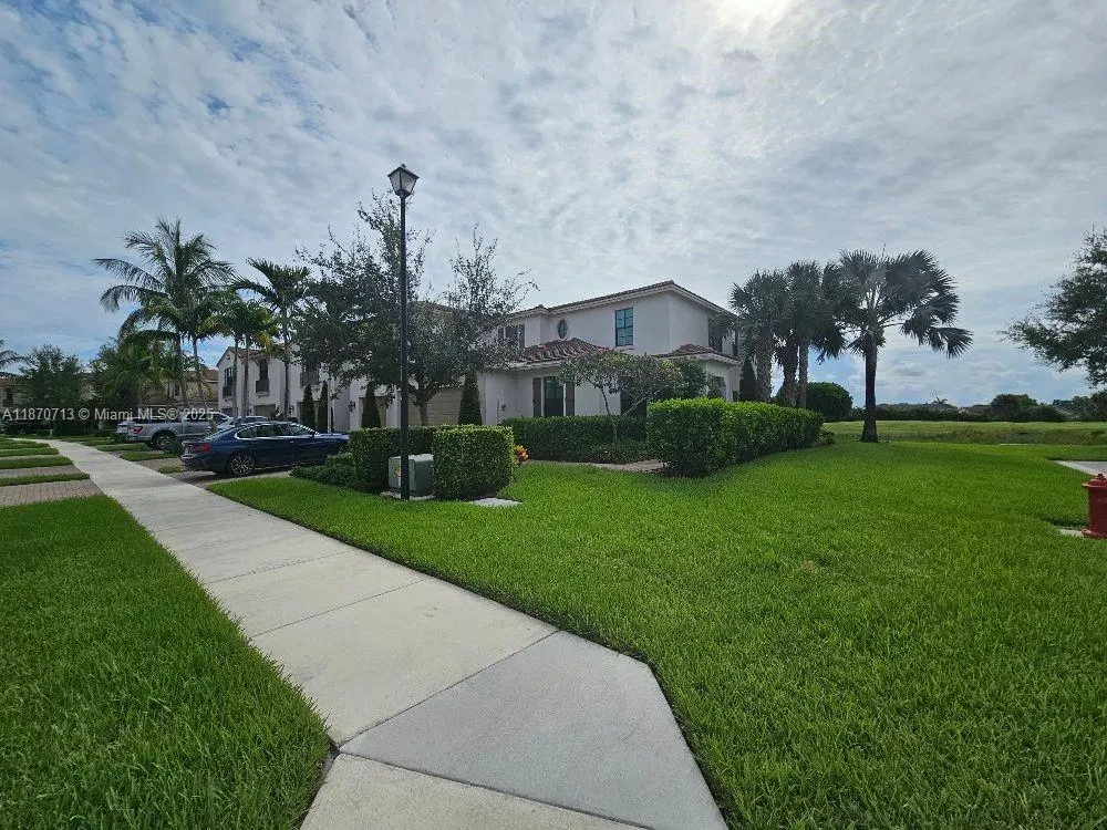 10226 Akenside Dr