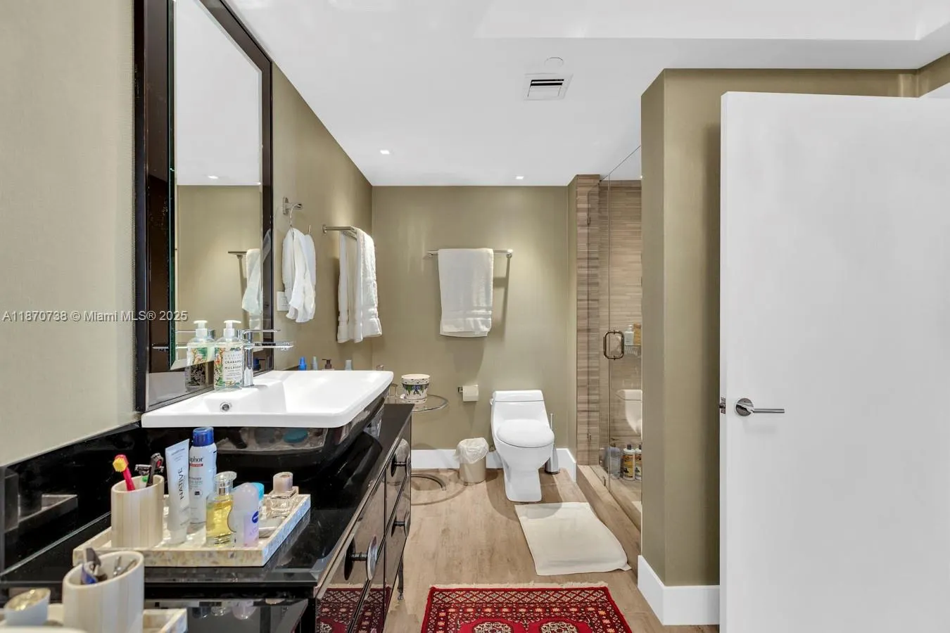 2000 Island Blvd, #1405