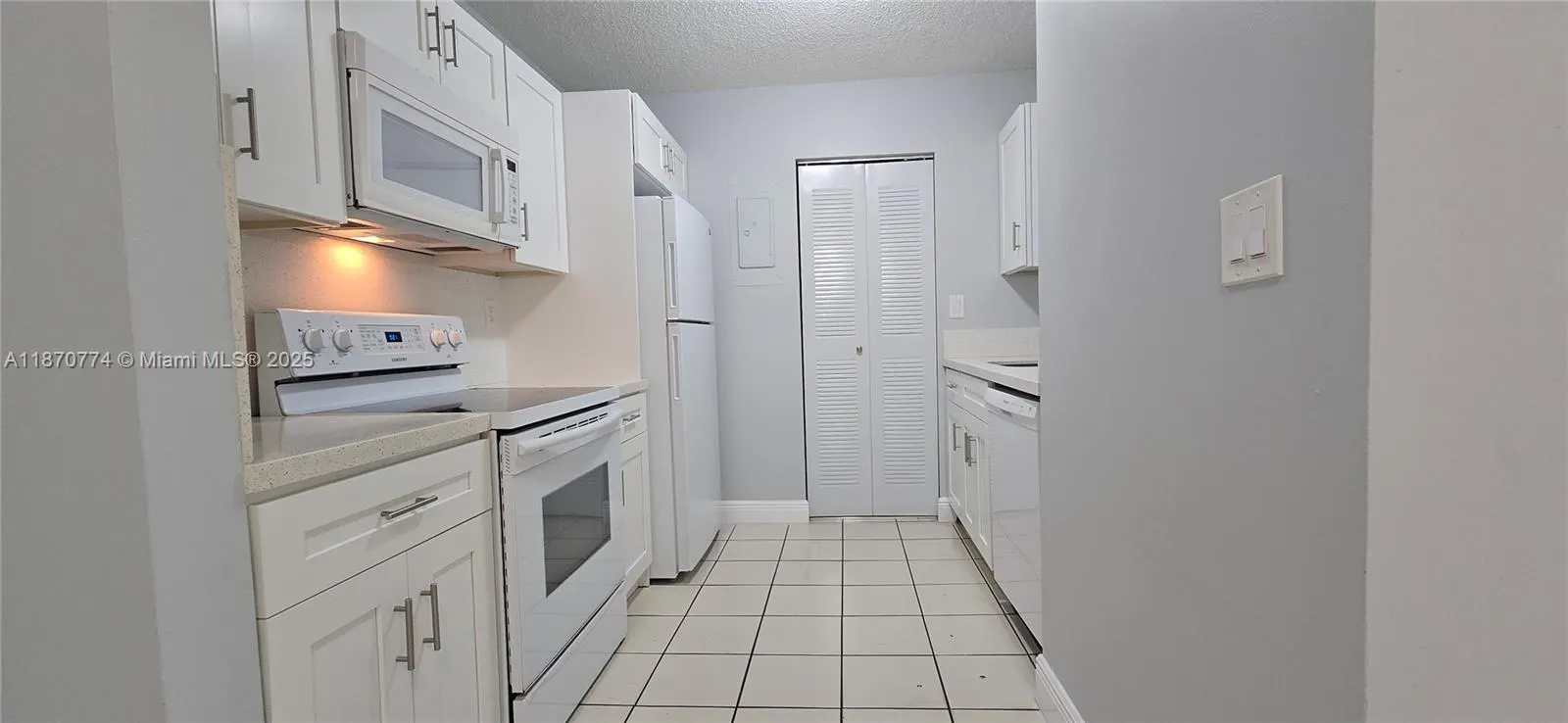 646 NW 114th Ave, #201