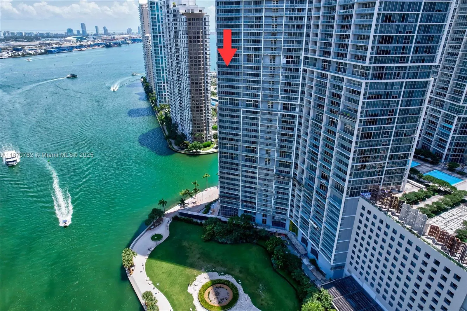 465 Brickell Ave, #2002
