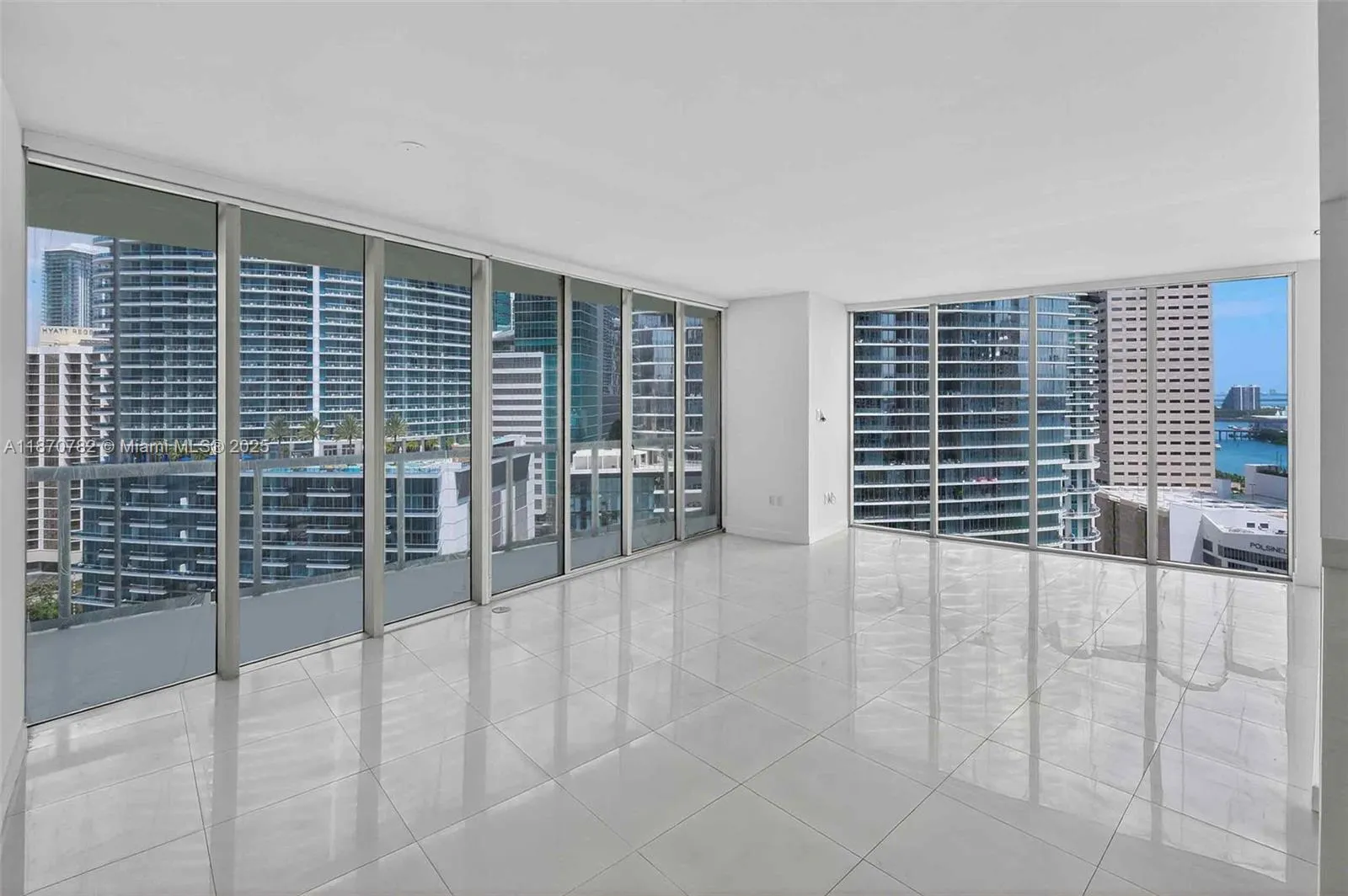 465 Brickell Ave, #2002