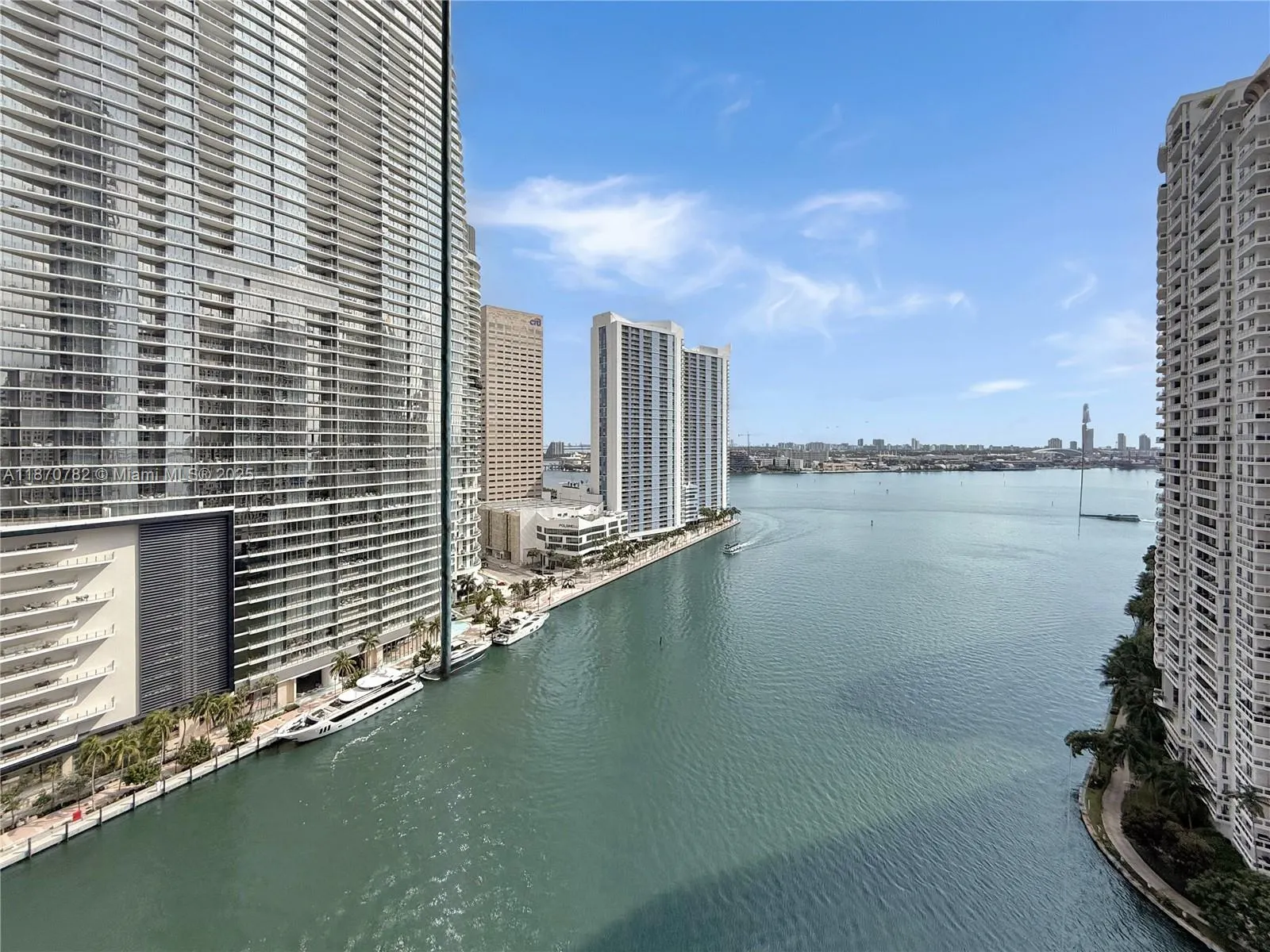 465 Brickell Ave, #2002