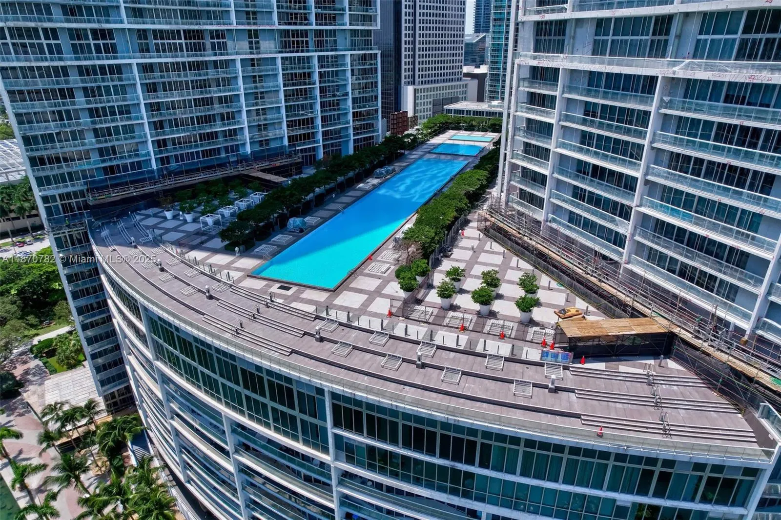 465 Brickell Ave, #2002