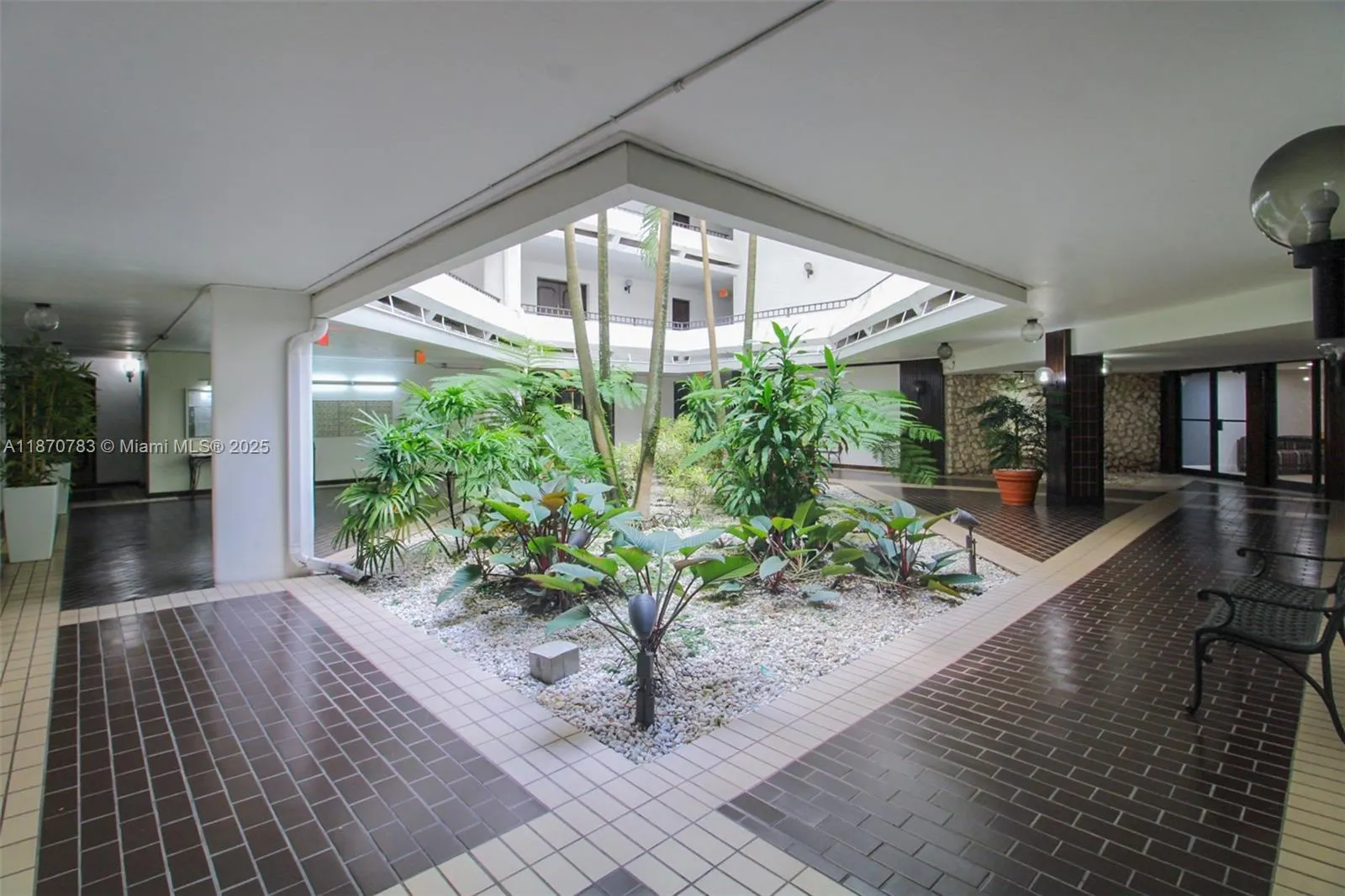 13951 Kendall Lakes cir, #103A