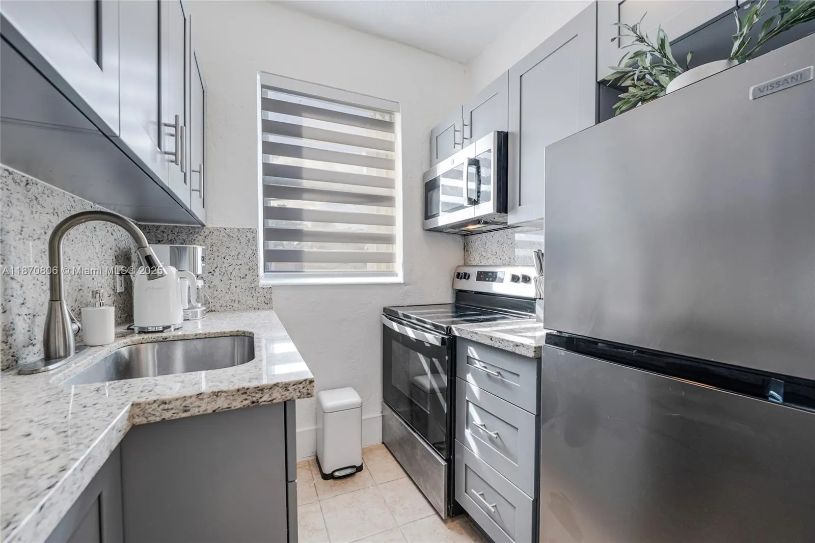 301 SW 10th Ave, #3