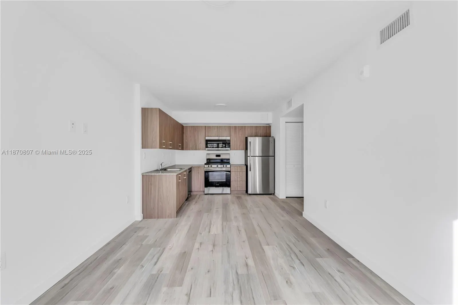 175 NW 160TH ST, #220