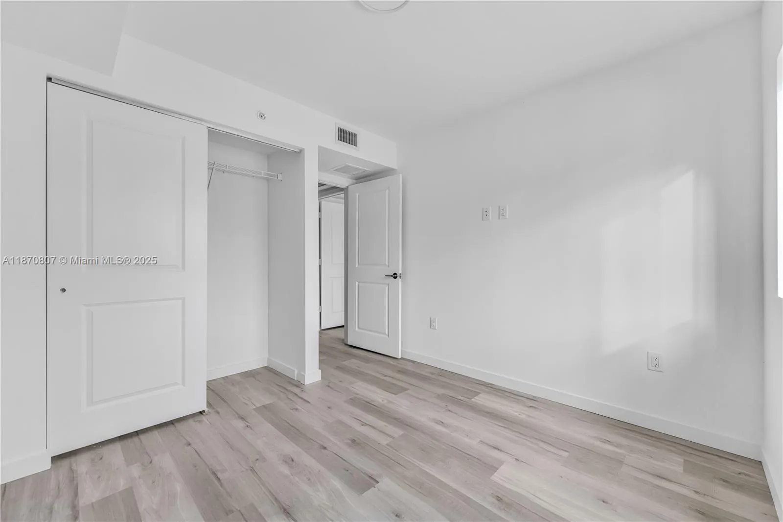 175 NW 160TH ST, #220