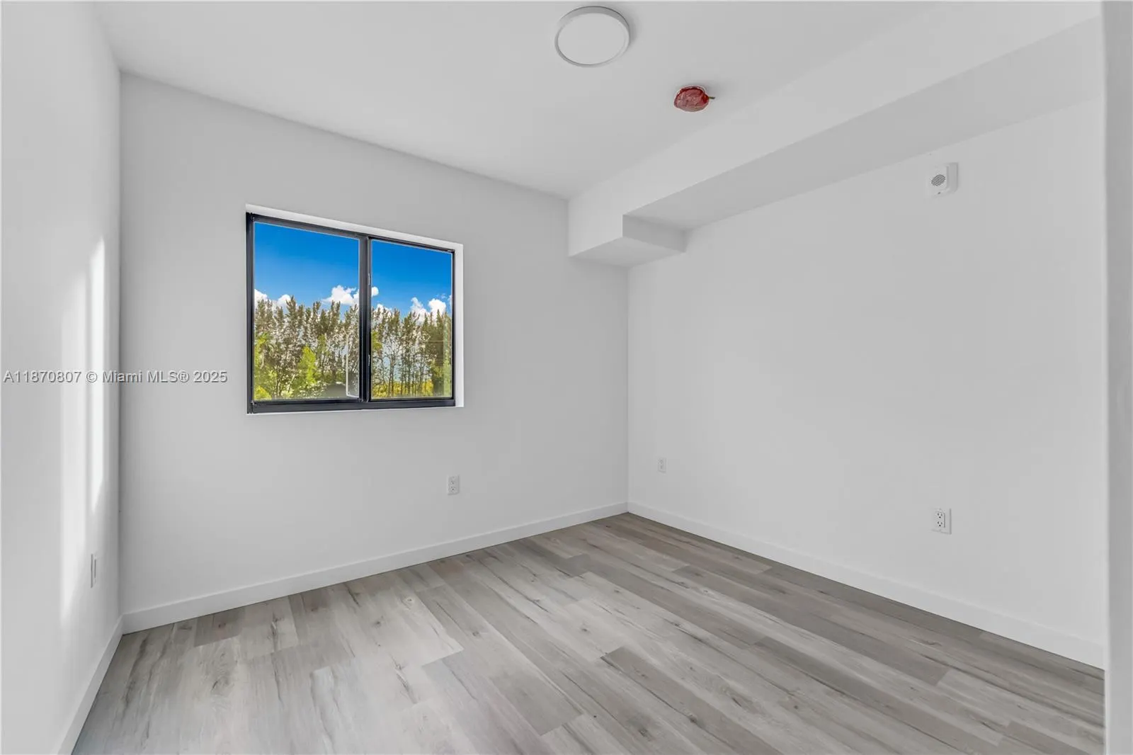 175 NW 160TH ST, #220