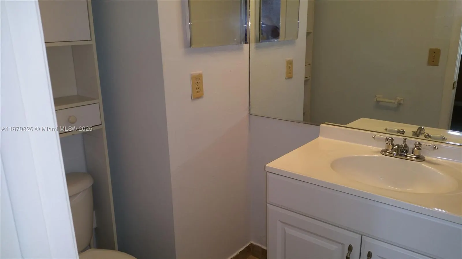 10007 Winding Lake Rd, #102