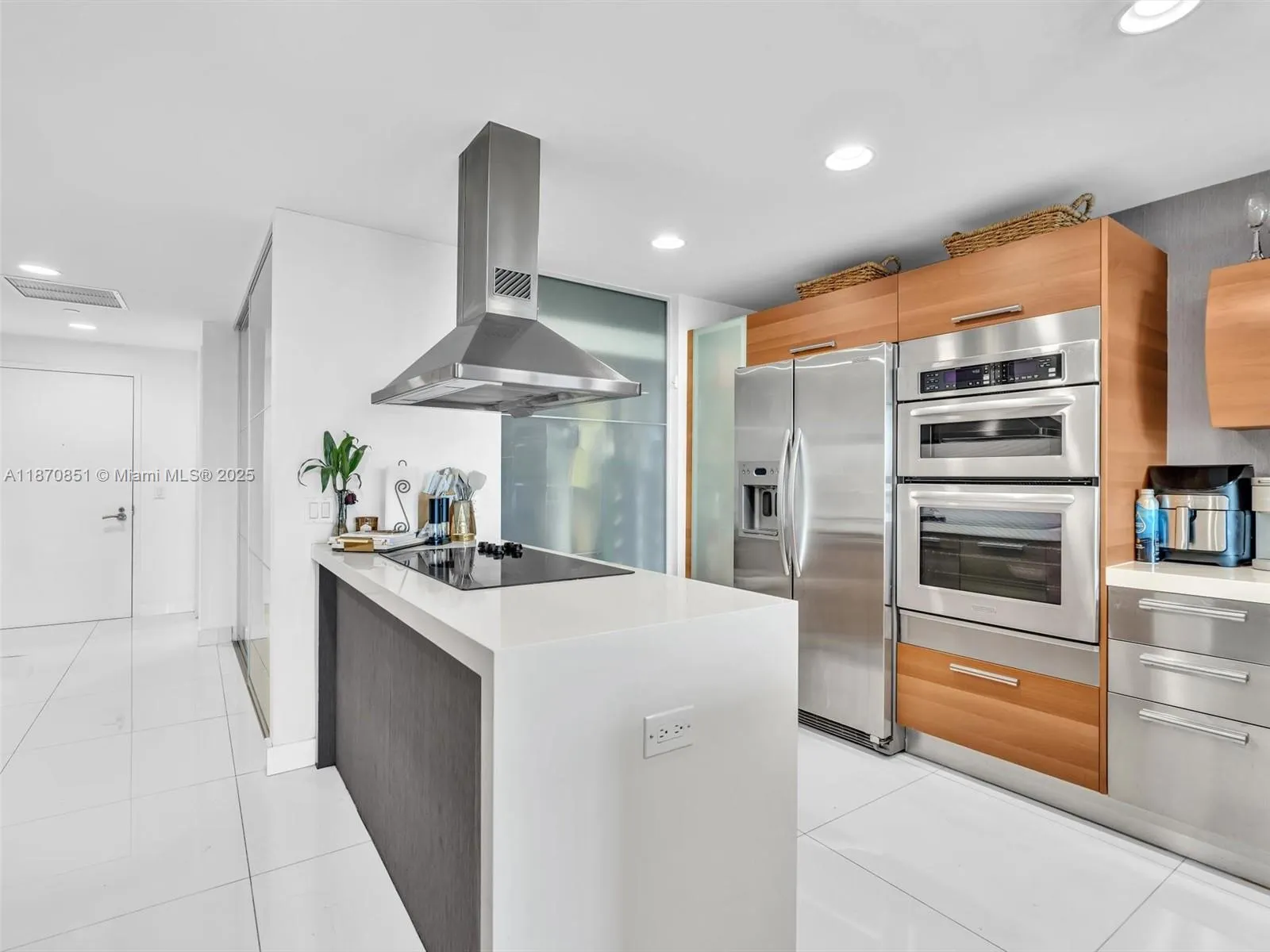 2950 NE 188th St, #312
