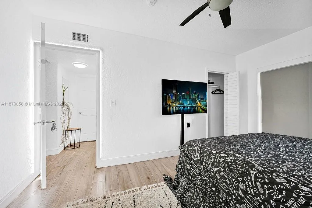 1784 Marseille Dr
