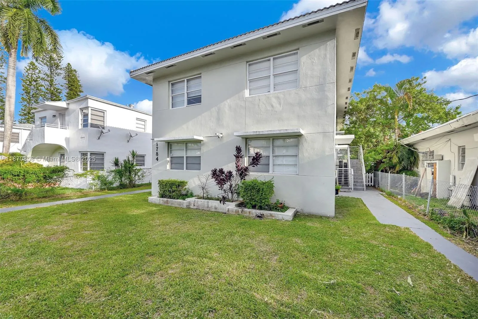 1784 Marseille Dr