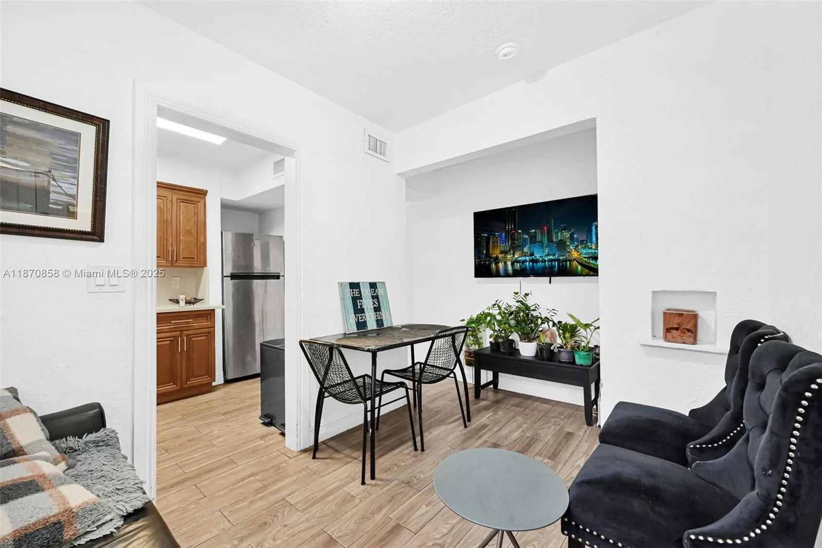 1784 Marseille Dr