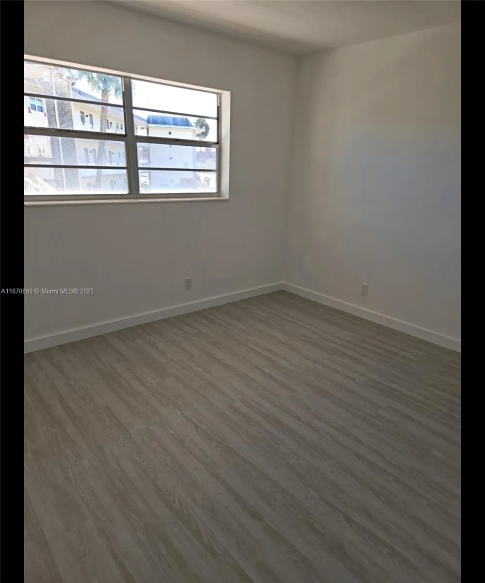 4411 NW 16th St, #F203