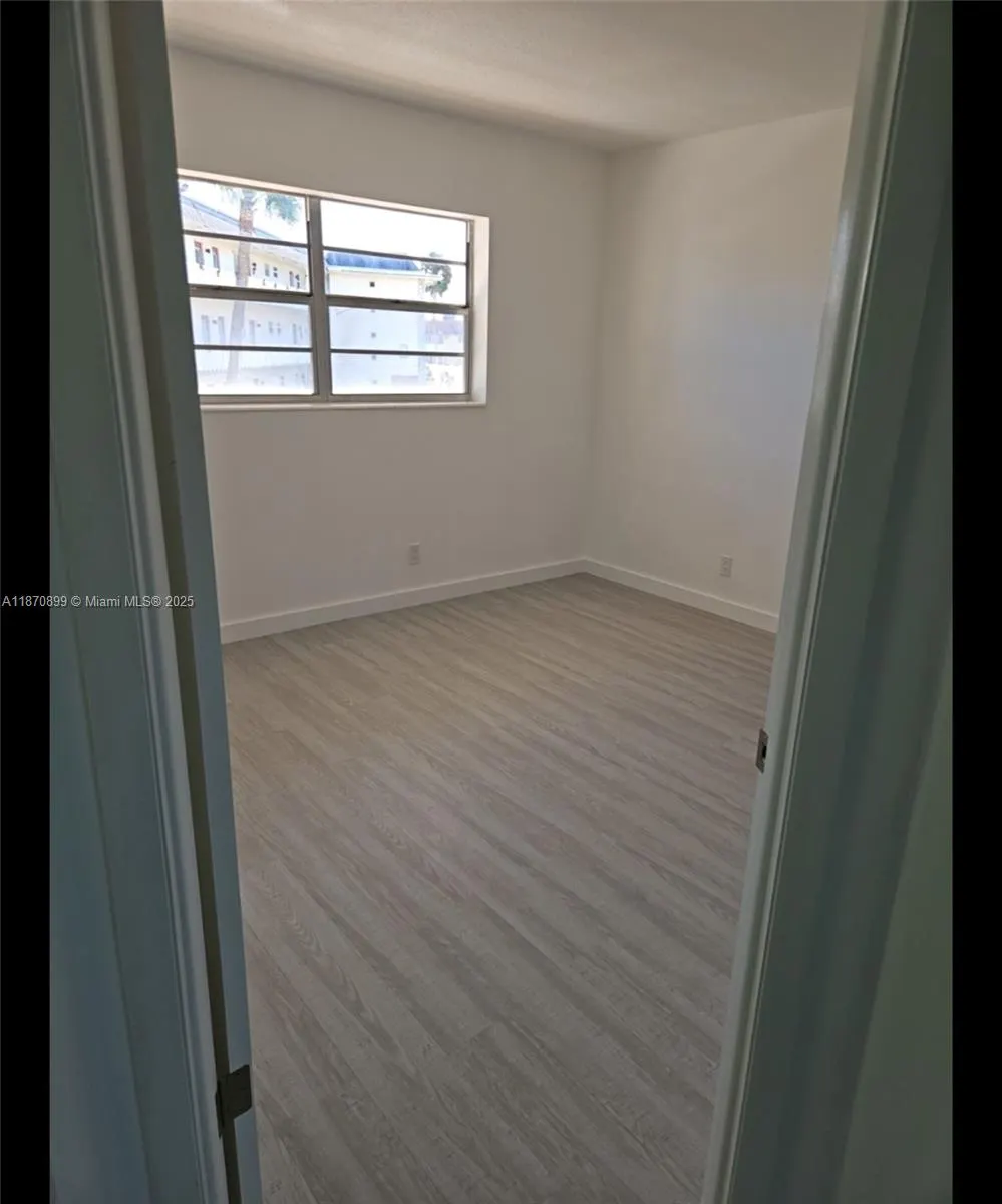 4411 NW 16th St, #F203