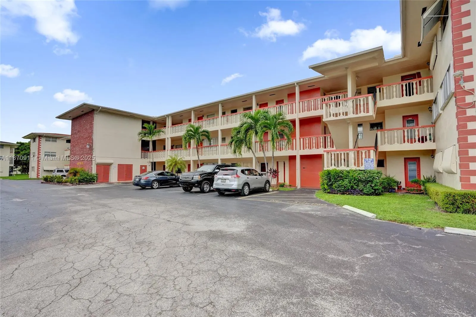 4731 NW 10th Ct, #314
