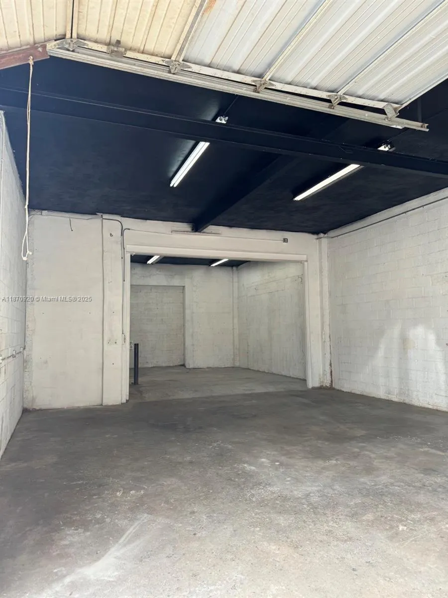 239 NW 26th St