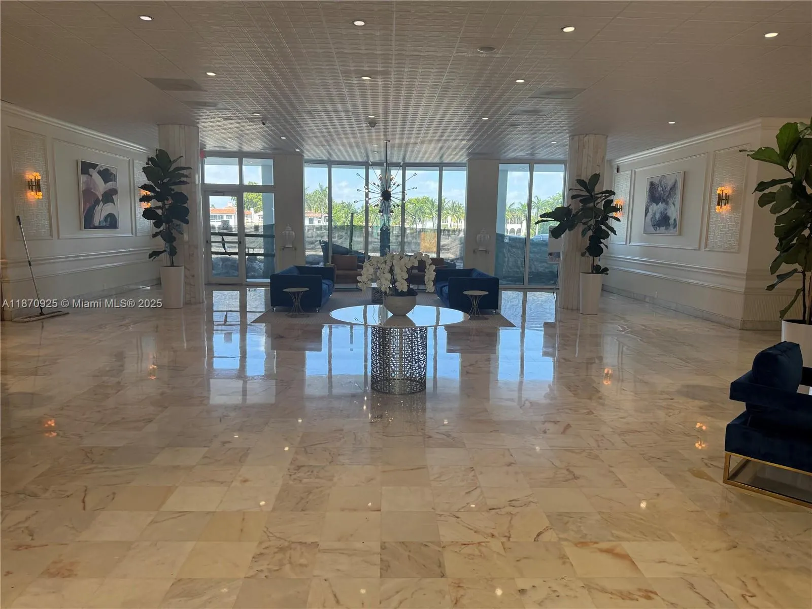 5750 Collins Ave, #3K