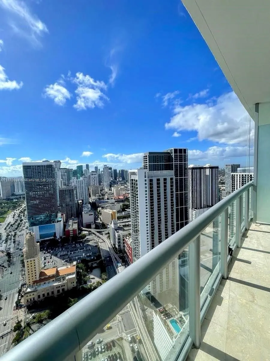 888 Biscayne Blvd, #4902