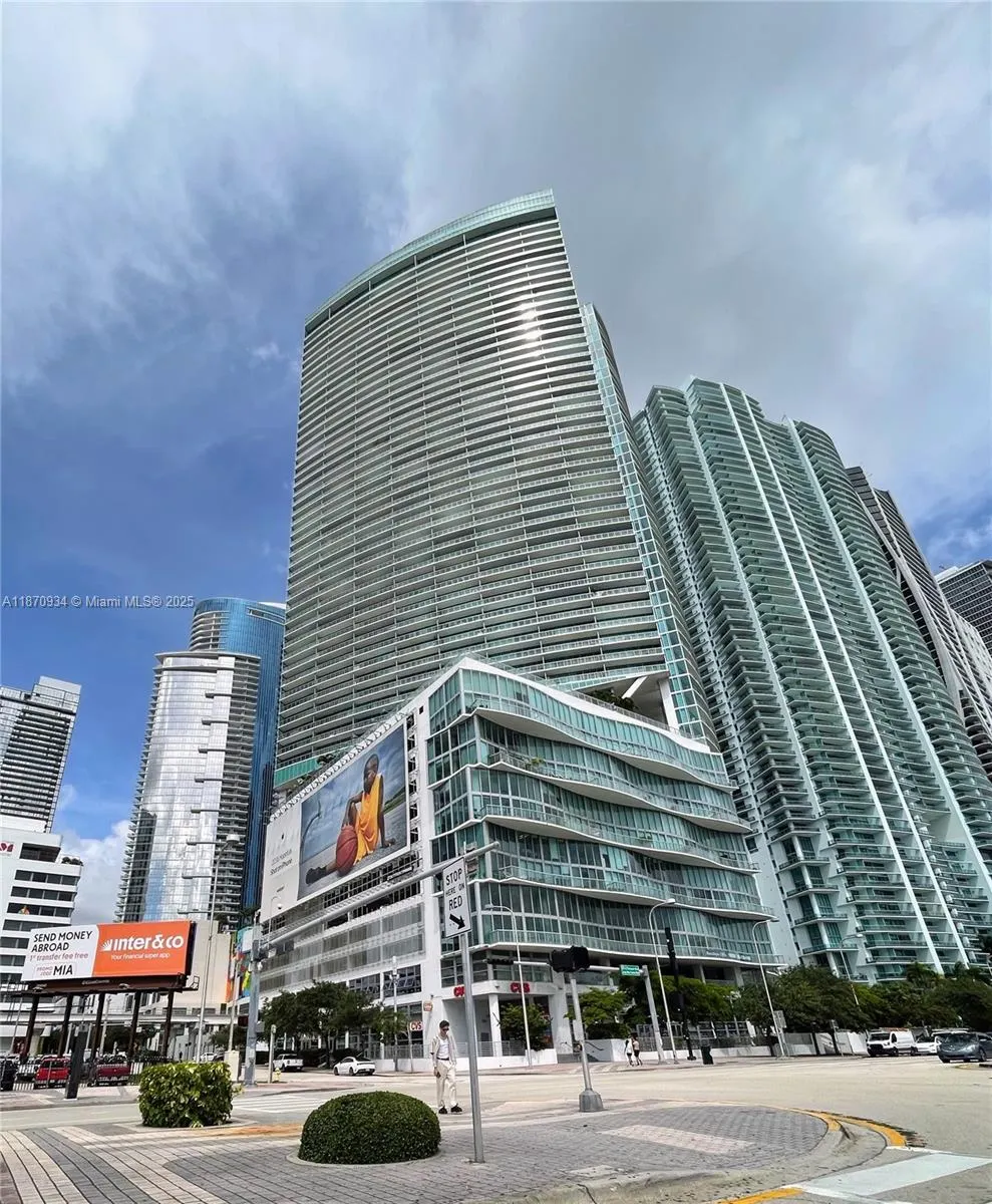 888 Biscayne Blvd, #4902