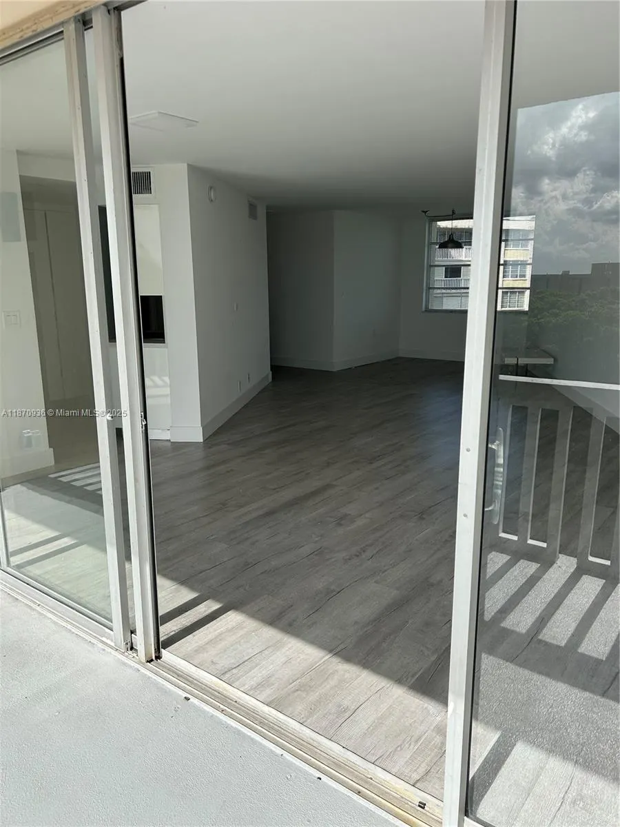 6921 Environ Blvd, #7P